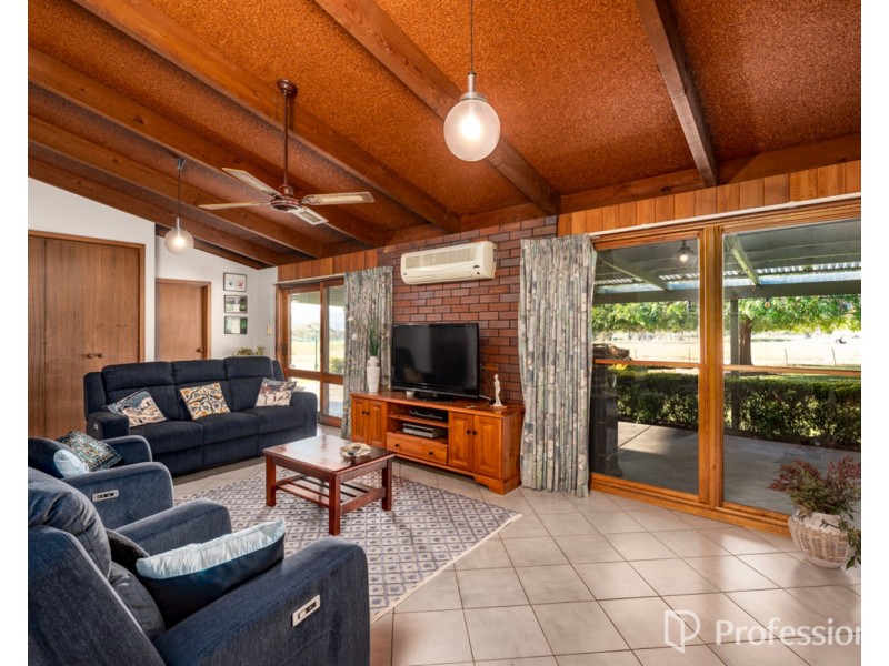 83 Huon Kiewa Road, Tangambalanga VIC 3691