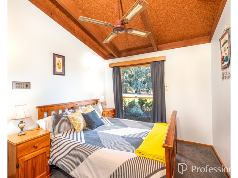 83 Huon Kiewa Road, Tangambalanga VIC 3691
