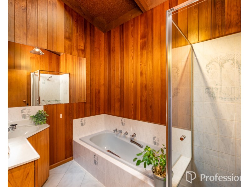 83 Huon Kiewa Road, Tangambalanga VIC 3691