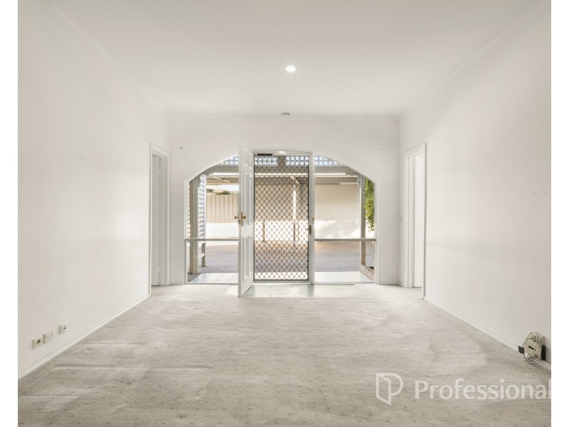 1/320 Lawrence Street, West Wodonga VIC 3690