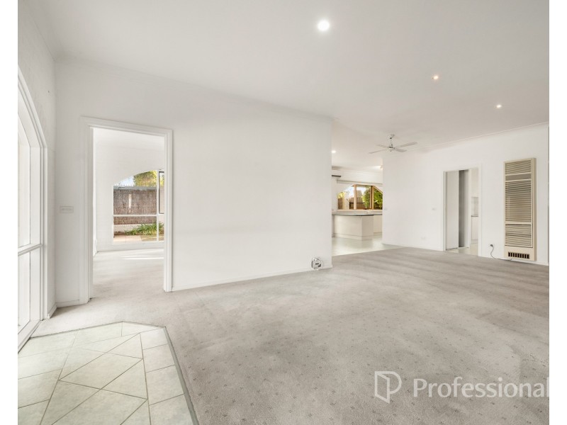 1/320 Lawrence Street, West Wodonga VIC 3690