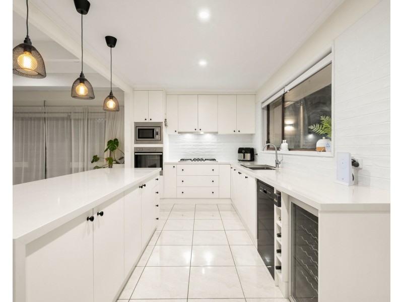 536 Moffat Street, Lavington NSW 2641