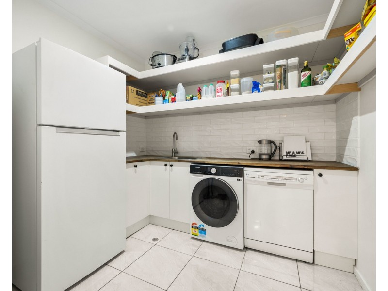 536 Moffat Street, Lavington NSW 2641