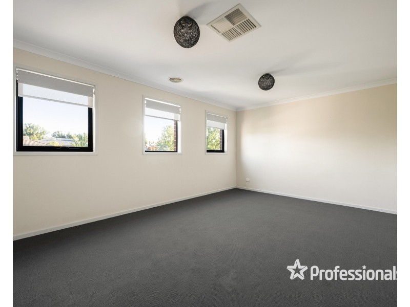 21 Craig Circuit, Leneva VIC 3691