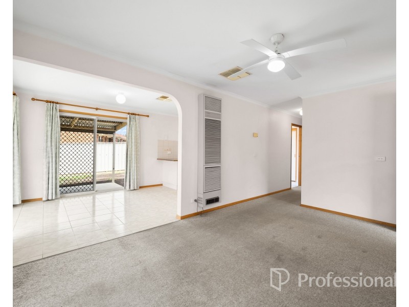 2/12 Raven Court, Wodonga VIC 3690