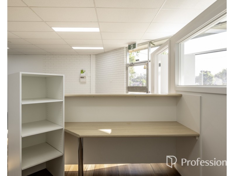 1 Alemein Court, North Albury NSW 2640