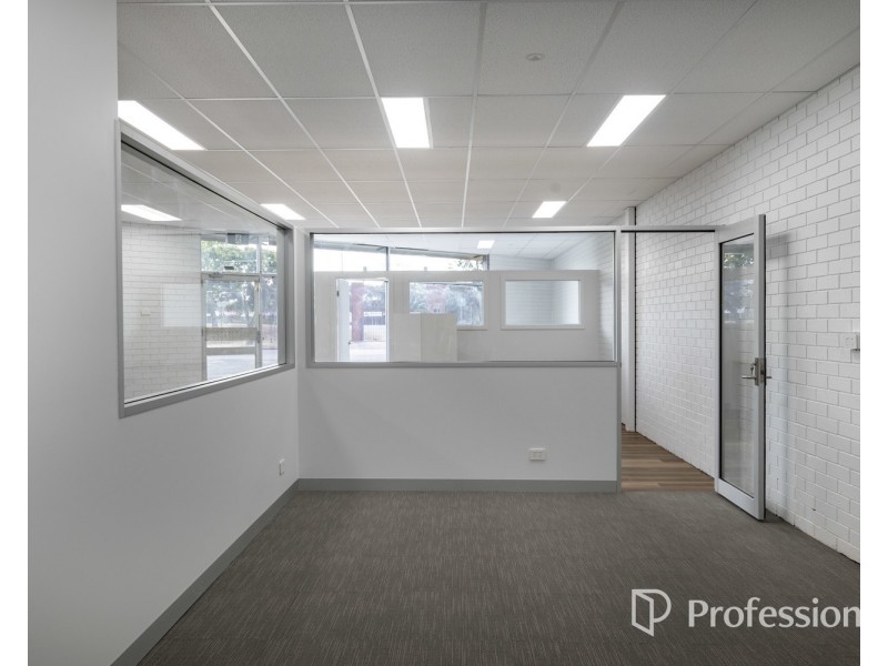 1 Alemein Court, North Albury NSW 2640