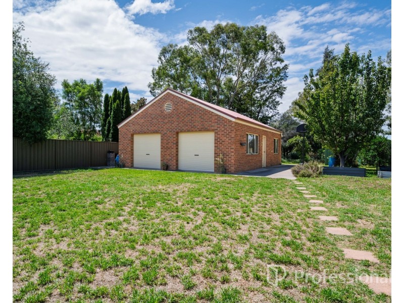 16 Glen Avon Terrace, Wodonga VIC 3690