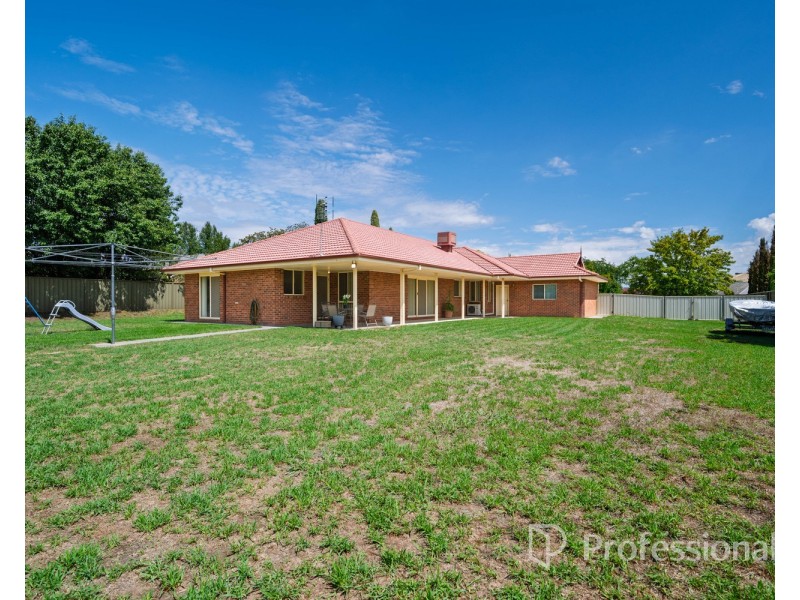 16 Glen Avon Terrace, Wodonga VIC 3690