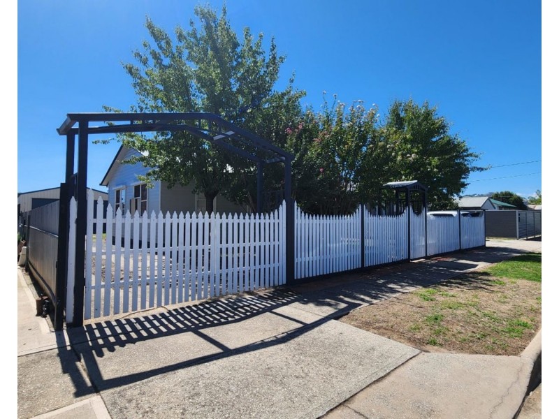 16  Mark Street, Wodonga VIC 3690