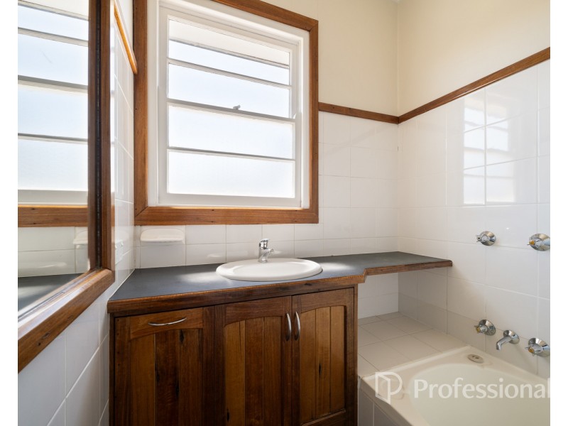 16  Mark Street, Wodonga VIC 3690