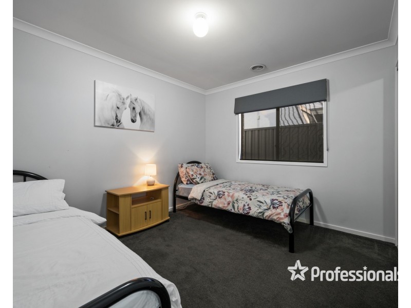 8 Strickland Street, Killara VIC 3691