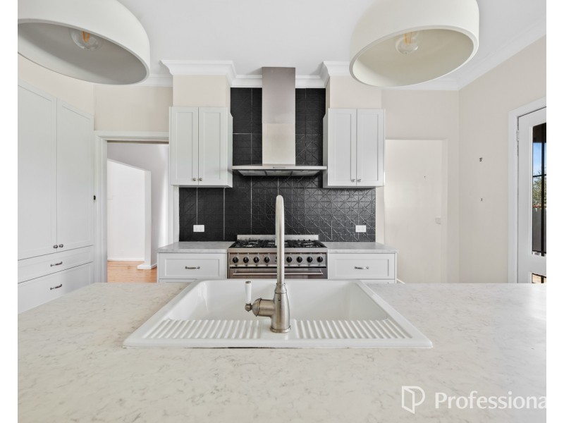 15 Woodland Street, Wodonga VIC 3690