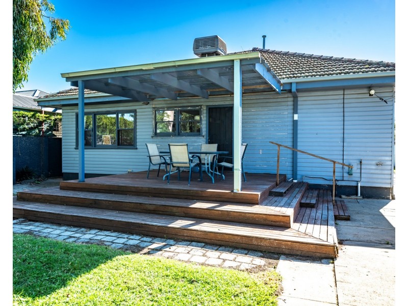 15 Woodland Street, Wodonga VIC 3690