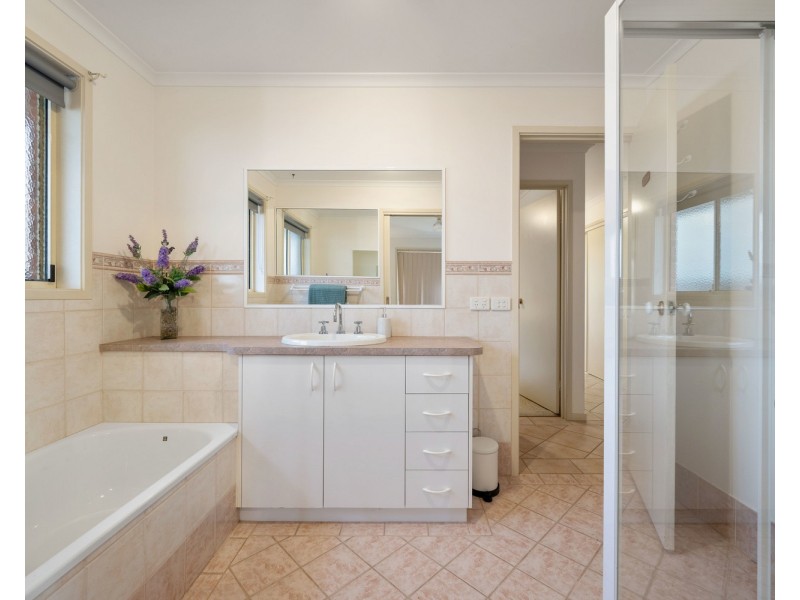 6 Draw Court, Wodonga VIC 3690