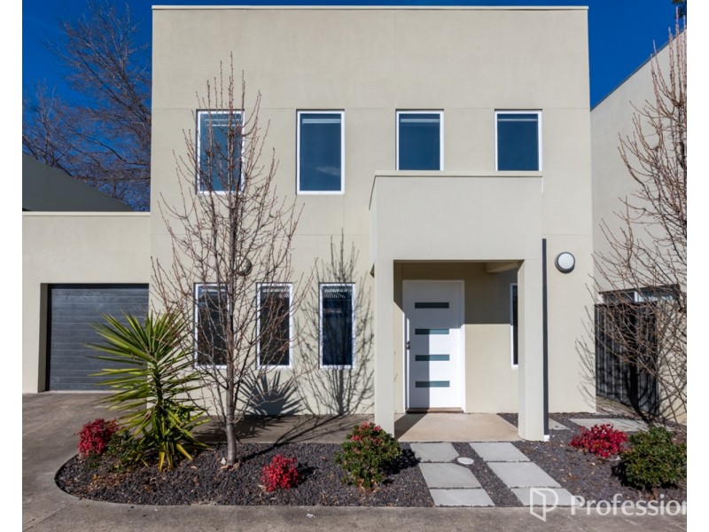 2/76 Charles Street, Wodonga VIC 3690