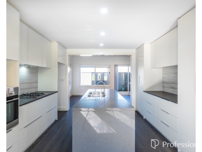2/76 Charles Street, Wodonga VIC 3690