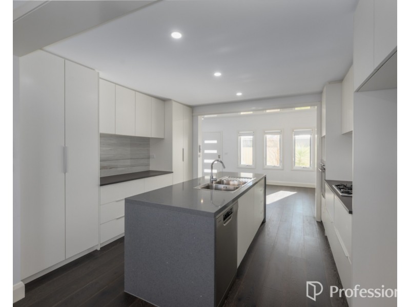 2/76 Charles Street, Wodonga VIC 3690