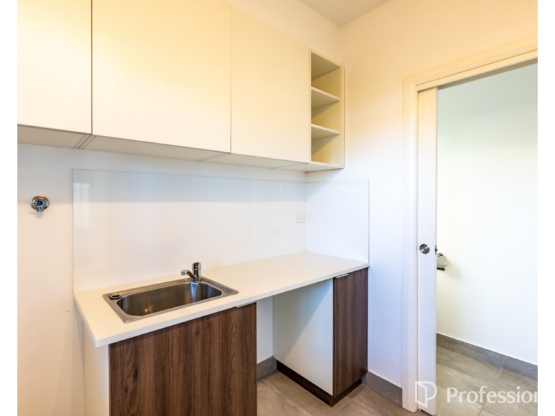 2/76 Charles Street, Wodonga VIC 3690