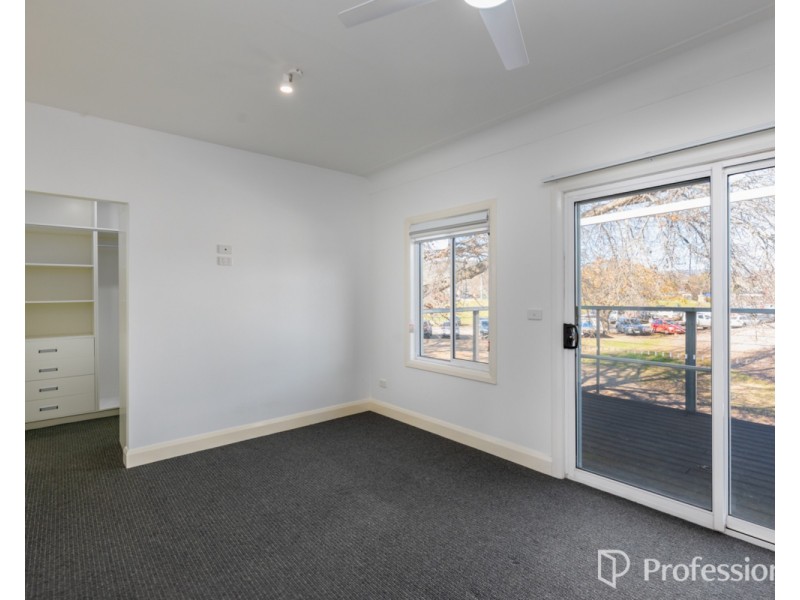 2/76 Charles Street, Wodonga VIC 3690