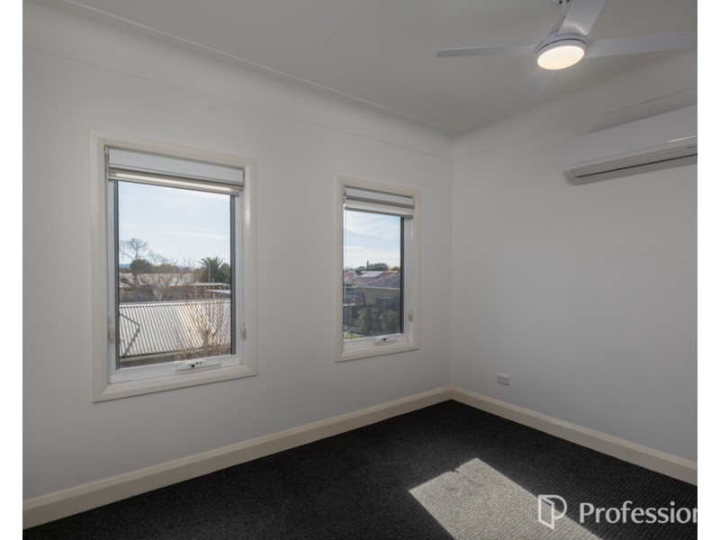 2/76 Charles Street, Wodonga VIC 3690