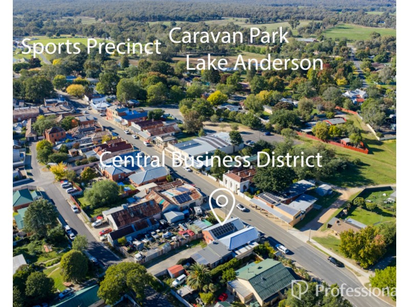 11 Conness Street, Chiltern VIC 3683