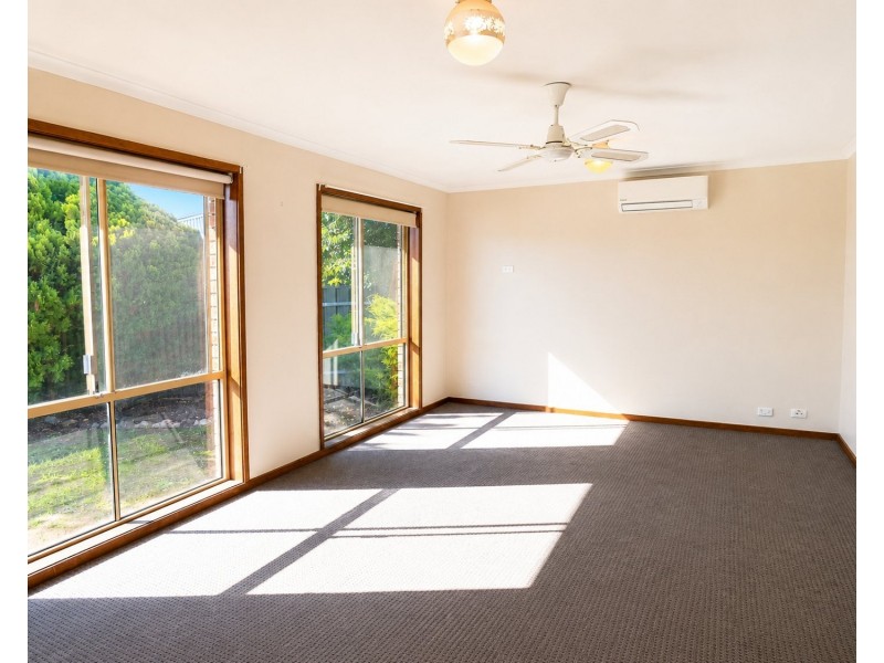 6 David Place, West Wodonga VIC 3690