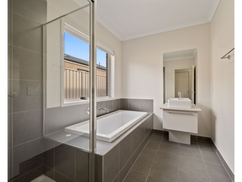 36 Peeler Street, Wodonga VIC 3690