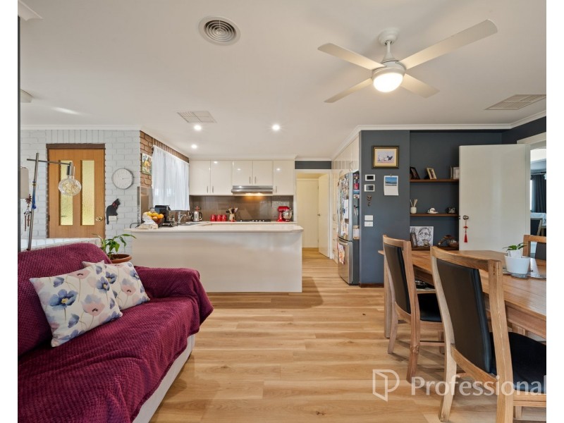 18 Cook Place, West Wodonga VIC 3690