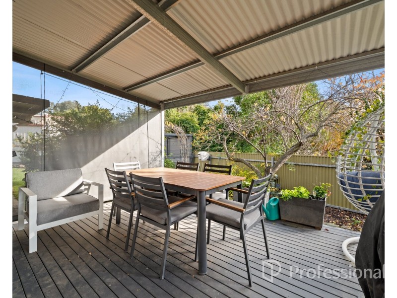 18 Cook Place, West Wodonga VIC 3690