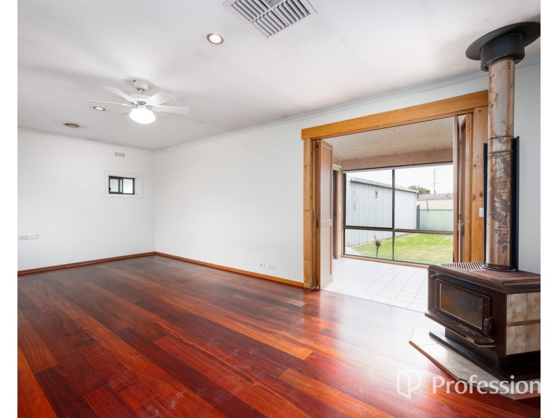 21 Pitmedden Drive, West Wodonga VIC 3690