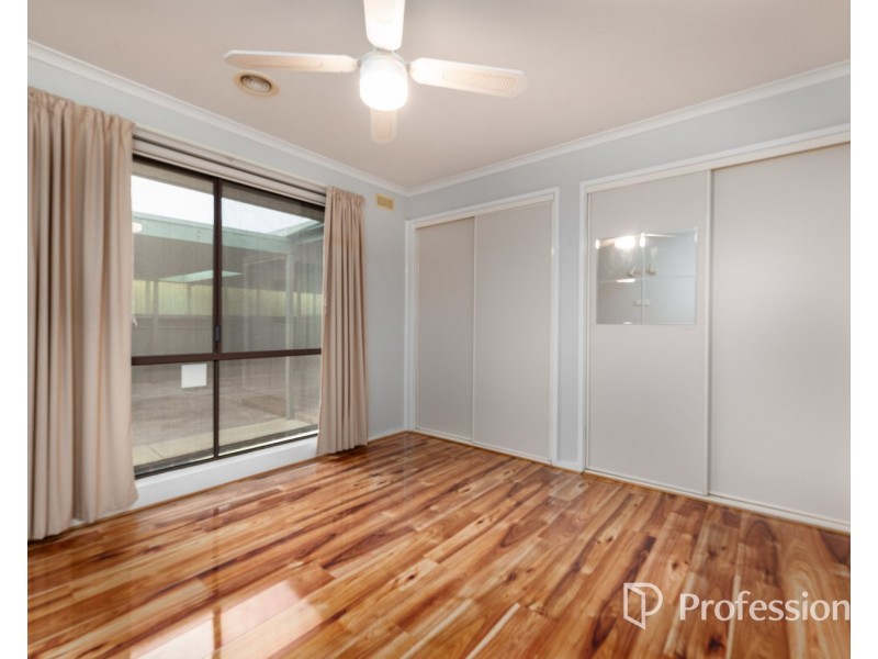 21 Pitmedden Drive, West Wodonga VIC 3690