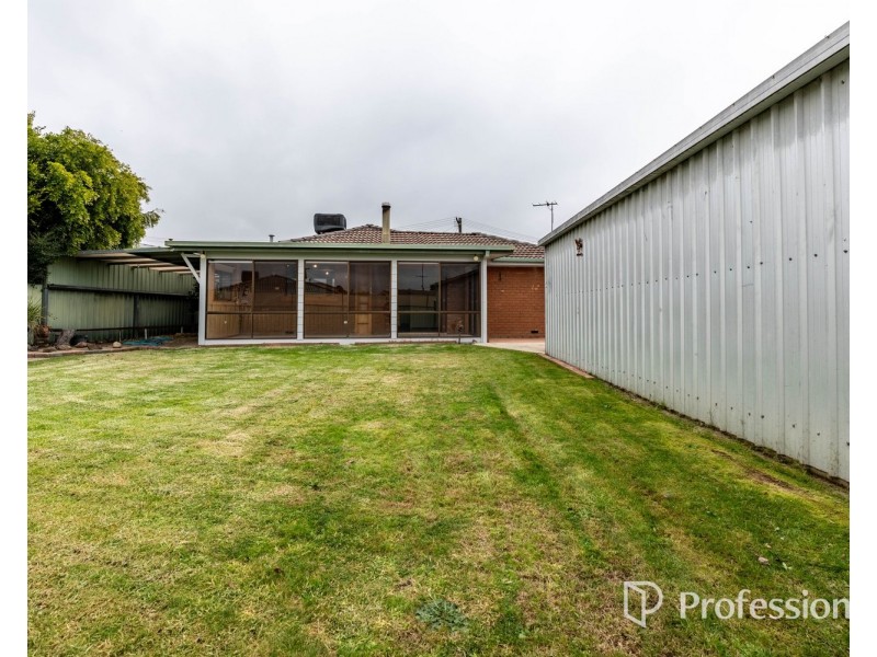21 Pitmedden Drive, West Wodonga VIC 3690