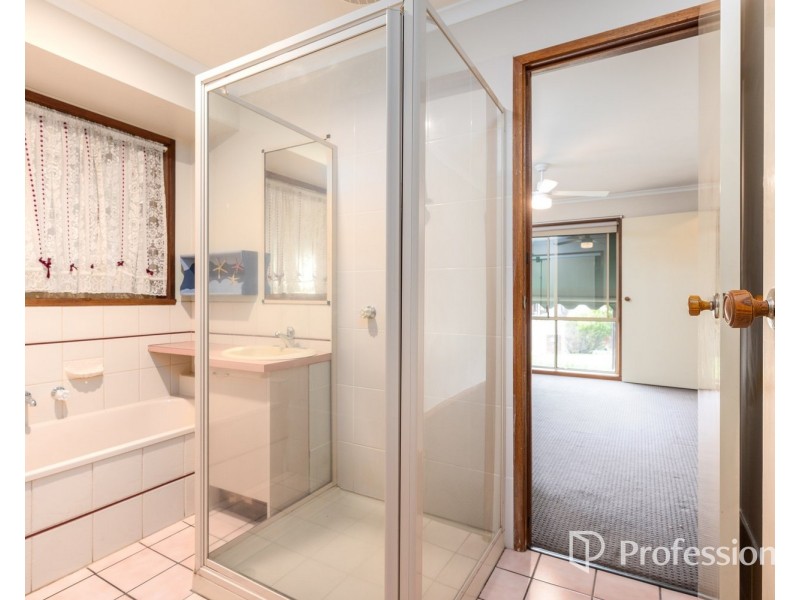 6 David Place, Wodonga VIC 3690
