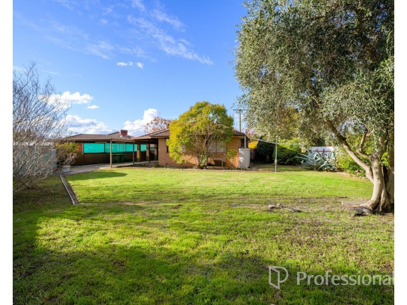 11 Sinnett Court, West Wodonga VIC 3690