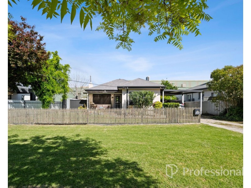 233 Olive Street, South Albury NSW 2640