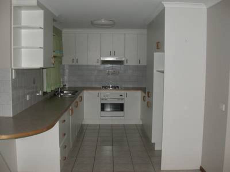 17 Craig Drive, Bellbridge VIC 3691