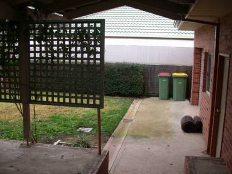 17 Craig Drive, Bellbridge VIC 3691