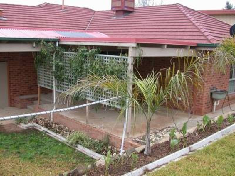 17 Craig Drive, Bellbridge VIC 3691