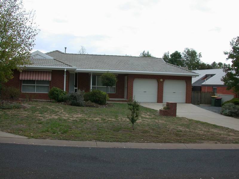 3 Bent  Place, Wodonga VIC 3690