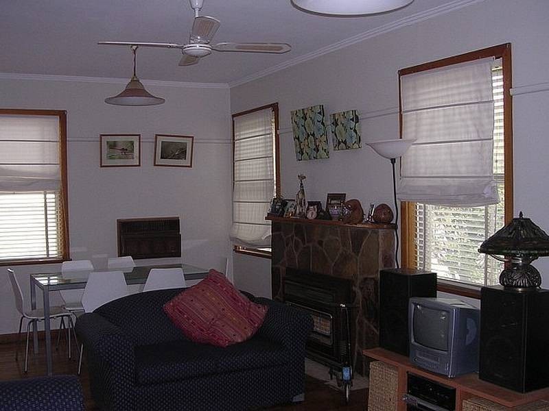50 Elm Street, Wodonga VIC 3690
