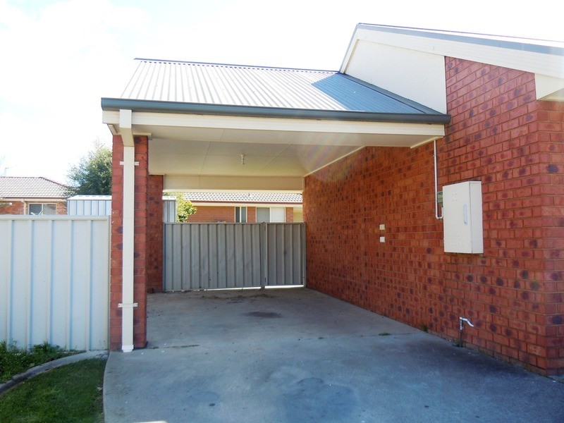5 Oakmont Circuit, Wodonga VIC 3690