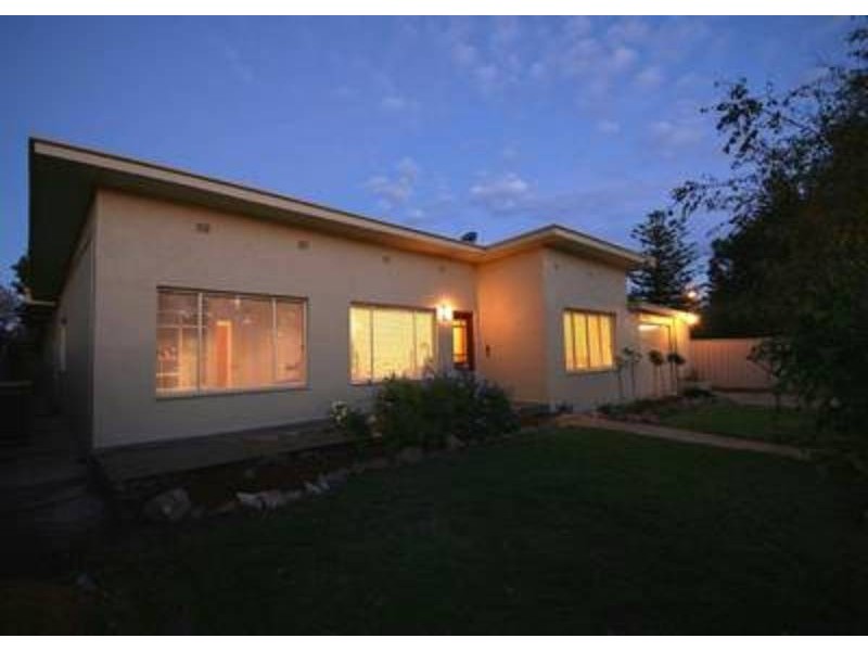 4 Croyland Street, Wodonga VIC 3690