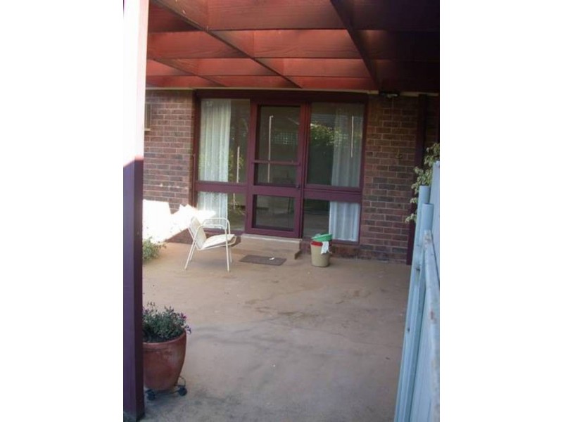 8 Fern Avenue, Wodonga VIC 3690