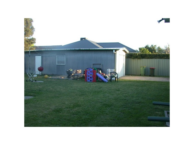 24 Charles Street, Wodonga VIC 3690