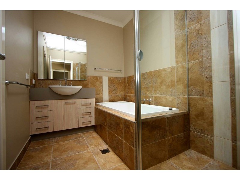 2/68 Mitchell Street, Wodonga VIC 3690