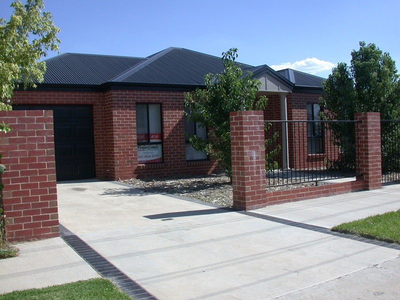 1/13 Wilson Street, Wodonga VIC 3690