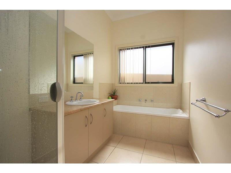 87 Yarralumla Drive, Wodonga VIC 3690