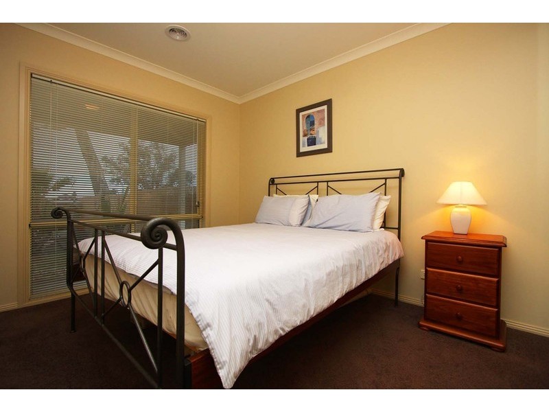 Table Top NSW 2640