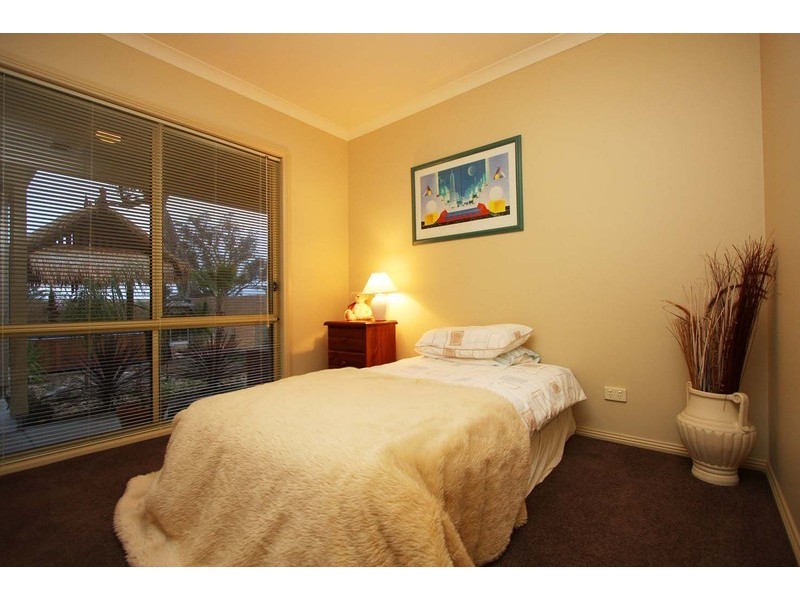Table Top NSW 2640